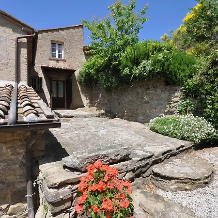 Sleeps 4 T241251 Daire Cortona